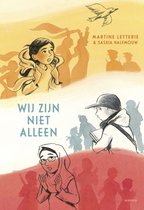 Boekomslag 'Wij zijn niet alleen' met illustraties van kinderen in diverse, sfeervolle landschappen in geel, blauw en rood.