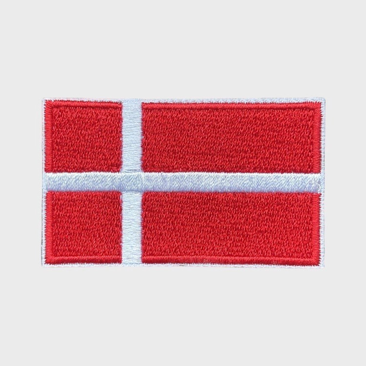 Patchy® – Deense vlag Strijk Embleem Patch 6.5 x 4 cm