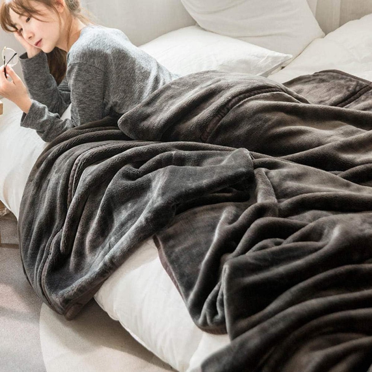 Fleece werpdekens Reisformaat - Superzachte donzige warme stevige bedspreien voor bank Microfiber deken -Diepe koffie_110 × 150 cm 1,2 kg