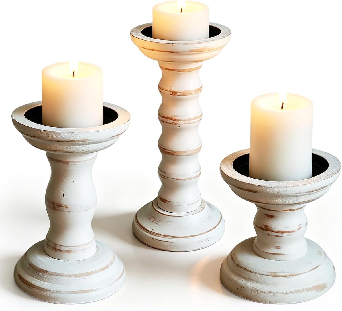 Set van 3 houten kandelaars in landelijke stijl, witte rustieke kandelaars voor stompkaarsen, vintage Romeinse zuilvorm, houten decoratie voor woonkamer, eettafel, landhuisdecoratie en vensterbank
