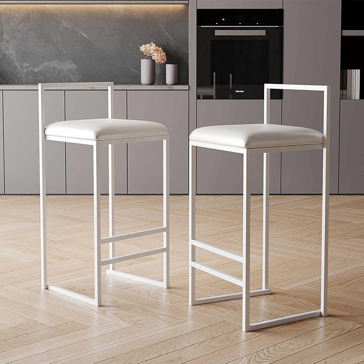 Witte Barstoelen Set van 2 - Luxe Keuken- en Eetkamerkrukken 65 cm Hoge Kunstleer Stoelen met Rugleuning en Voetsteun - Comfortabele Moderne Barstoelen voor Bars, Keukens, Cafés en Pubs