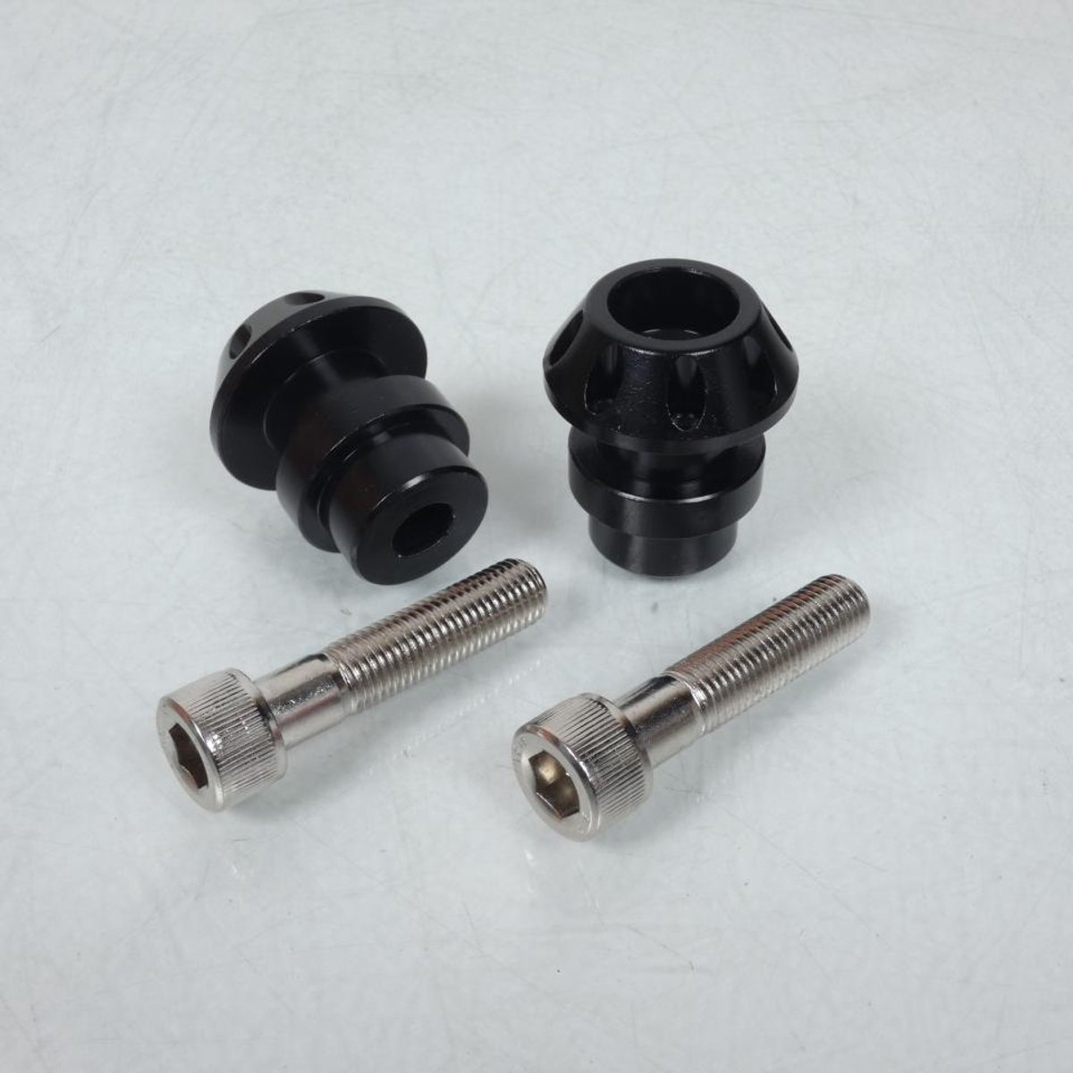 Paire de diabolo M10mm Noir AVOC pour scooter Yamaha 50 Slider Avant 2020 Neuf