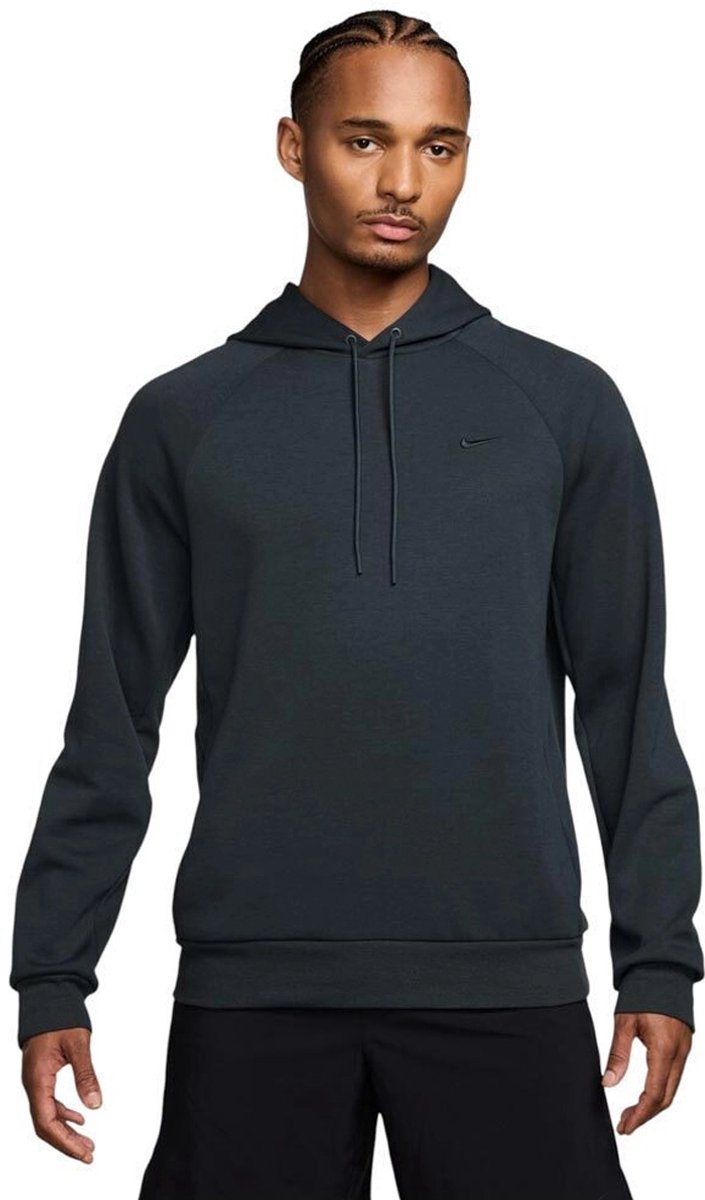 Nike primary fleece dri-fit in de kleur . Groen