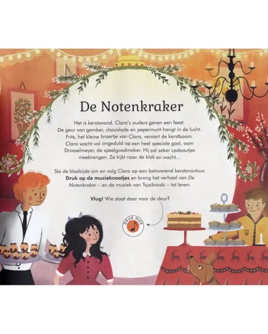 Gezellig kerstfeest met taart en gebak. Jongen en meisje kijken naar een notenkraker.