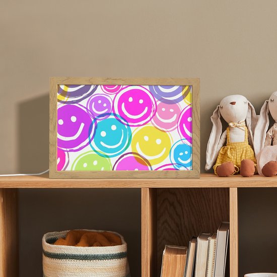 Nachtlampje 30x20 cm - Kinder lampje - Smileys - Kleurrijk - Neon - Tafellamp kinderkamer - Slaapkamer lamp - Bedlamp kinderen - Kinderlampje stopcontact - Wandlamp babykamer - Nachtlampjes van Merkloos — afbeelding 3