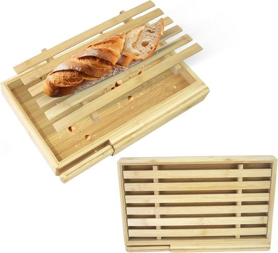 BROODSNIJPLANK MET KRUIMELVANGER RUBBERWOOD AFM. 42X28X2CM. ZASSENHAUS