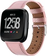 Leer Smartwatch bandje - Geschikt voor  Fitbit Versa / Versa 2 leren bandje - roze - Horlogeband / Polsband / Armband