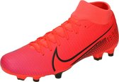 Nike mercurial superfly 7 academy fg/mg in de kleur roze.