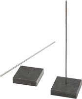 Metalen Sandaard - Blok met ijzeren staaf - Onbehandeld Ijzer - Afm. Voet: 4x4x1cm , Gatgrootte 2mm - Afm. Staafje: 15cm