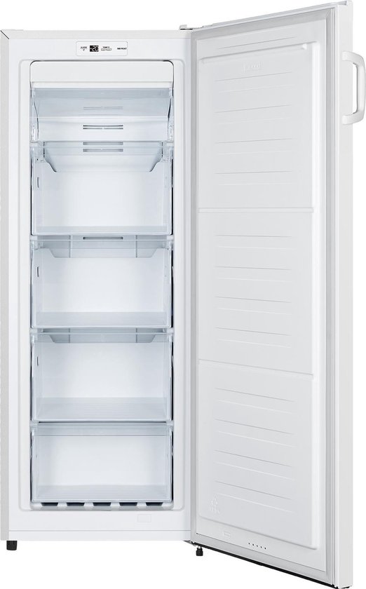 Witte staande vriezer met open deur. Het interieur heeft vier transparante laden en een digitale temperatuurweergave.