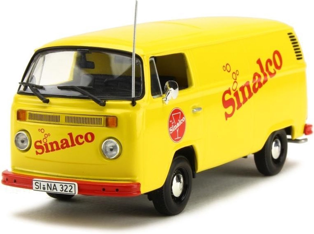 Volkswagen T2 Kastenwagen 'Sinalco' 1972 - 1:43 - Minichamps