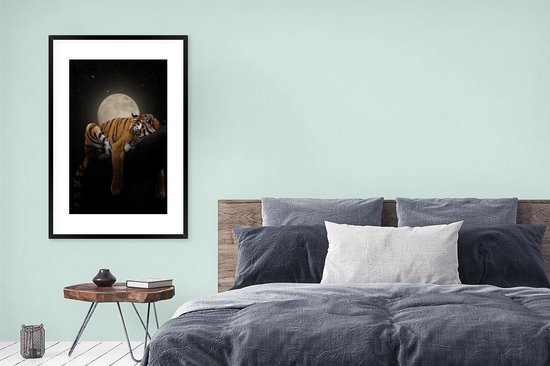 Poster in lijst - Fotolijst 80x120 cm - Posters - Tijger - Maan - Sterren - Posterlijst zwart - Decoratie - Wanddecoratie woonkamer - Muurdecoratie slaapkamer