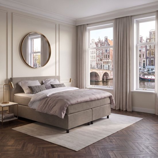 Mörgenn Boxspring Amsterdam, couleur taupe, avec ressorts ensachés, 120x200 cm, incluant couette et oreillers.