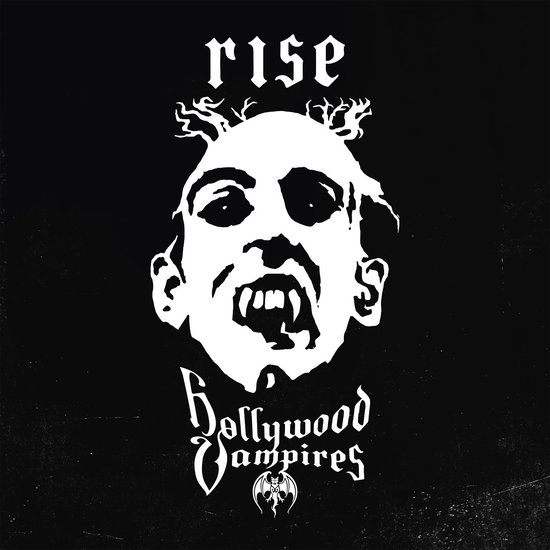 Zwart-wit poster met 'RISE' en 'HOLLYWOOD VAMPIRES' tekst en een monstergezicht.