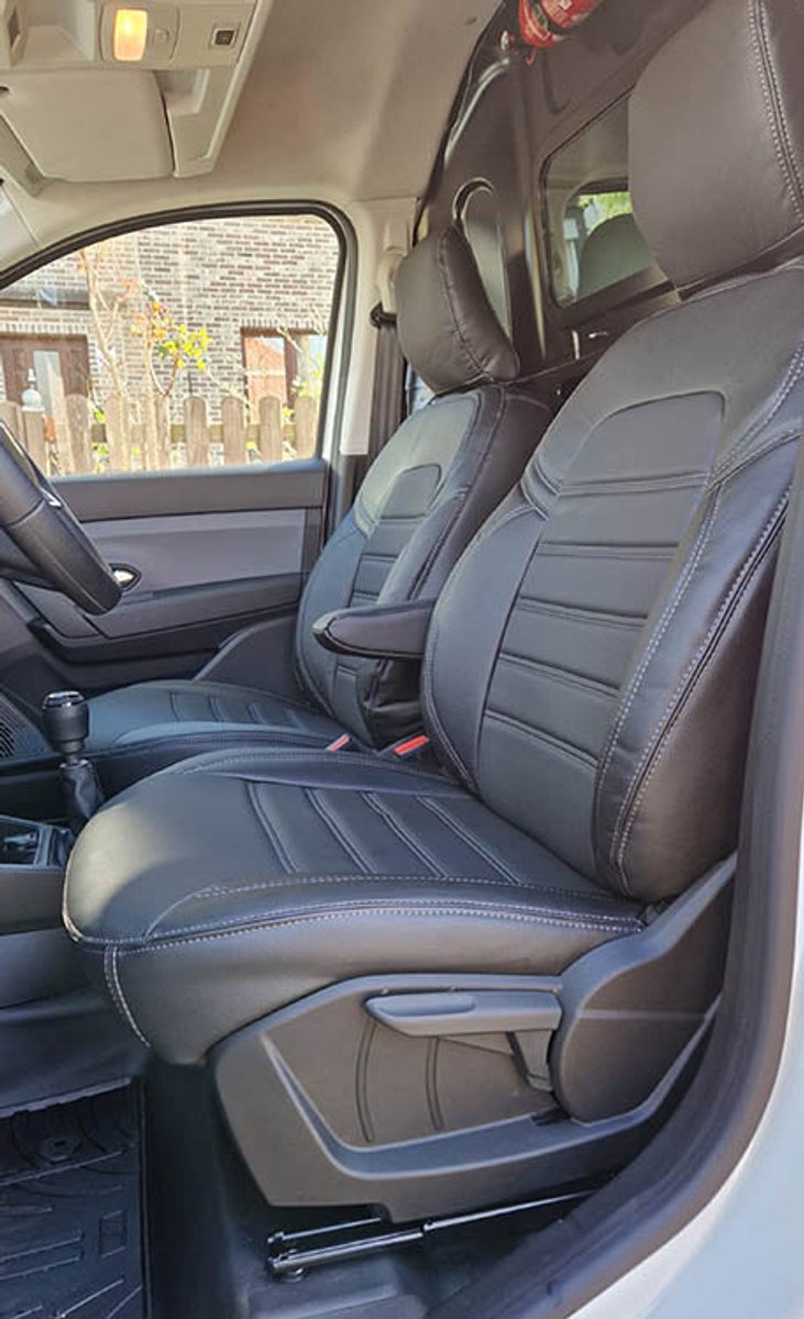 Pasvorm stoelhoezen Nissan Townstar 2021-heden (past op 2 stoelen) - Kunstleer zwart