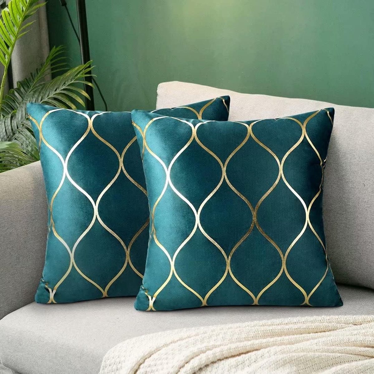 Decoratieve Kussenhoezen in Eendblauw, 40 x 40 cm, Set van 2, Velours Kussens voor Woonkamer en Slaapkamer, Luxe en Comfortabel