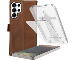 Rosso Deluxe Hoesje + 9H Tempered Glass Geschikt voor Samsung Galaxy S25 Ultra – Echt Leer Book Case met Pasjeshouder Bruin + Fingerprint Friendly Screen Protector met Installatietray