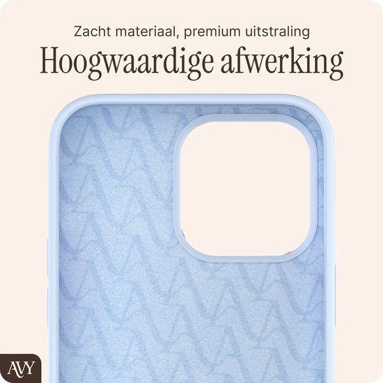 Close-up van de lichtblauwe telefoonhoes met een subtiel, golvend patroon aan de binnenkant.