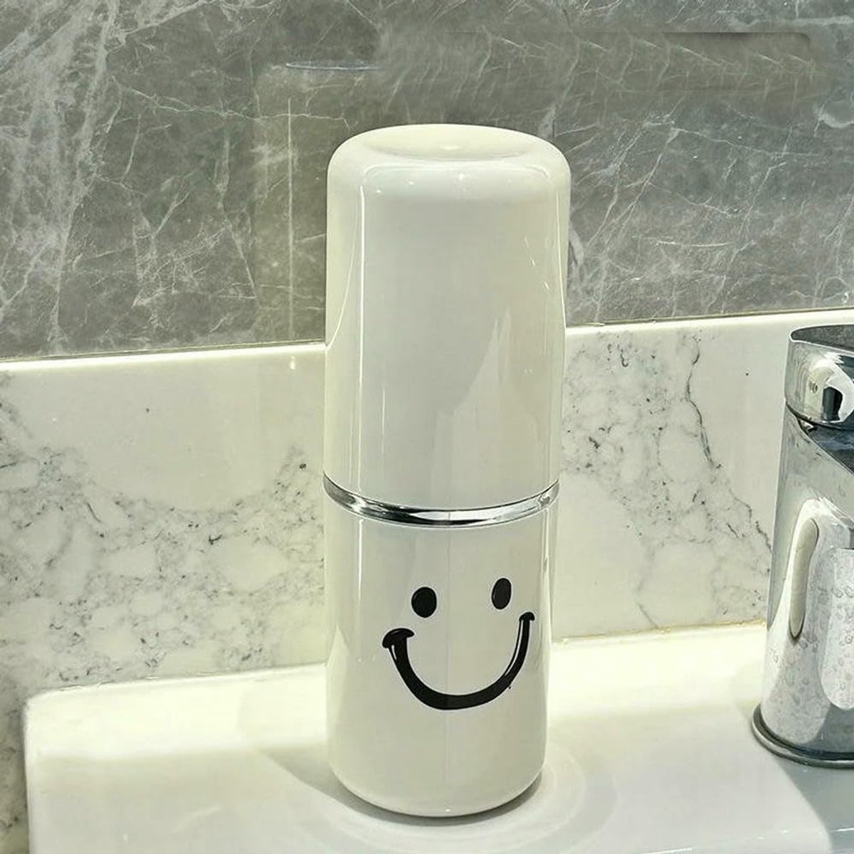 Reis Tandenborstel Set - Mondwater Cup - Hygiënisch Reizen - Drie-in-een Ontwerp - 100x100x100 mm - Wit
