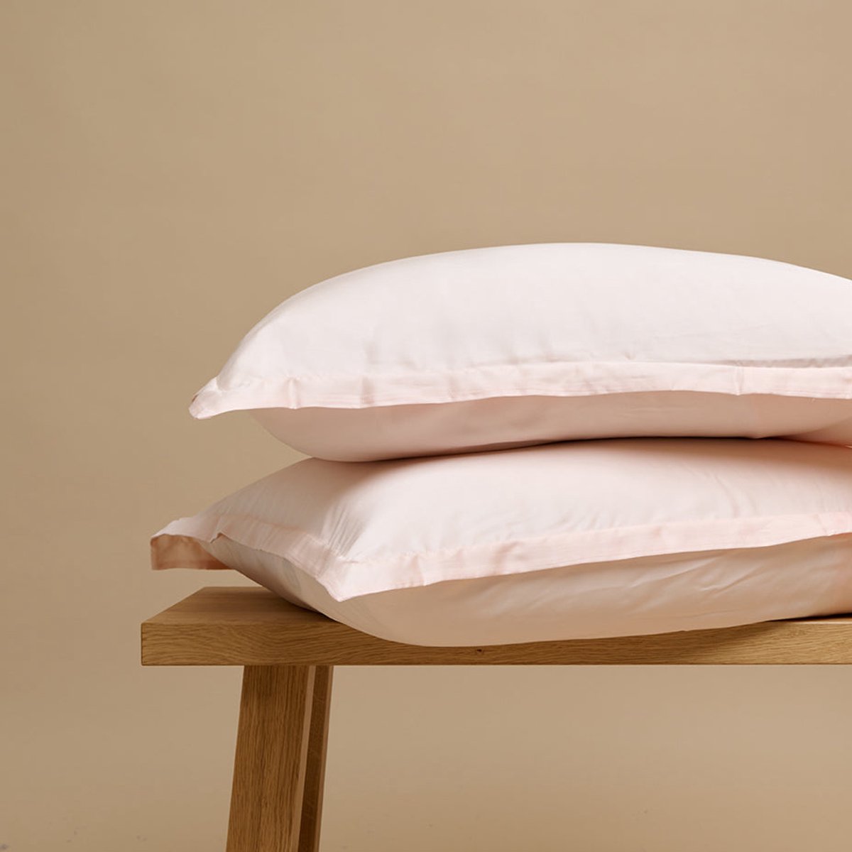 Coco & Cici - TENCEL Sateen Kussensloop Perzik Wit - 1 kussensloop 60x70