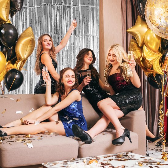 2 stuks 1 x 2,5 meter Glitter Zilver Klatergoud Gordijn Streamers Deurfranje Folie Gordijn Achtergrond Verjaardagsfeest Decoraties voor Meisjes Vrouwen Meisjesavond Verloving Afstudeerfeest Decoraties — afbeelding 5