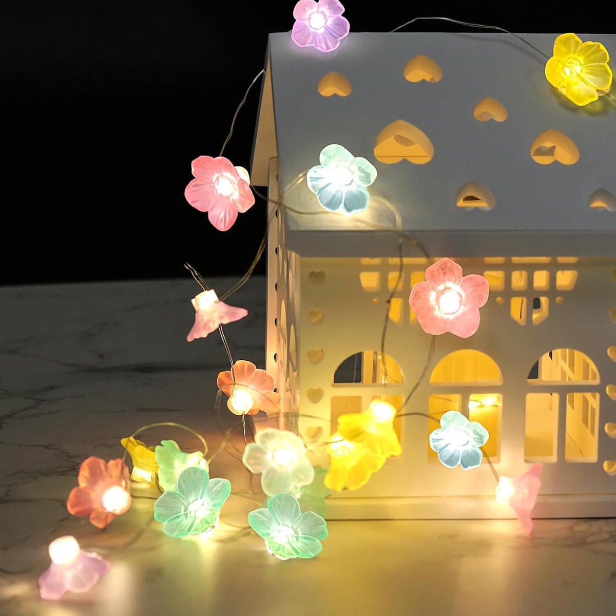 Thijox - Lichtsnoer met Bloemen Kleurrijk voor Meisjeskamer, 2 Meter, 20 LED's, Macaron Bloemen, Binnen Decoratie, Cadeau voor Vrouwen en Meisjes, Sfe