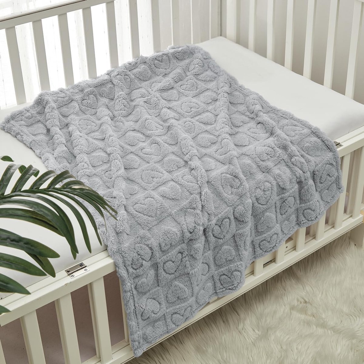 SnelShoppen - Cuddly Soft Warm Sherpa Babydeken voor Meisjes en Jongens, Nieuwe Babyspullen Babyshower Ontvangcadeau, Grijs Hart, 75x100cm