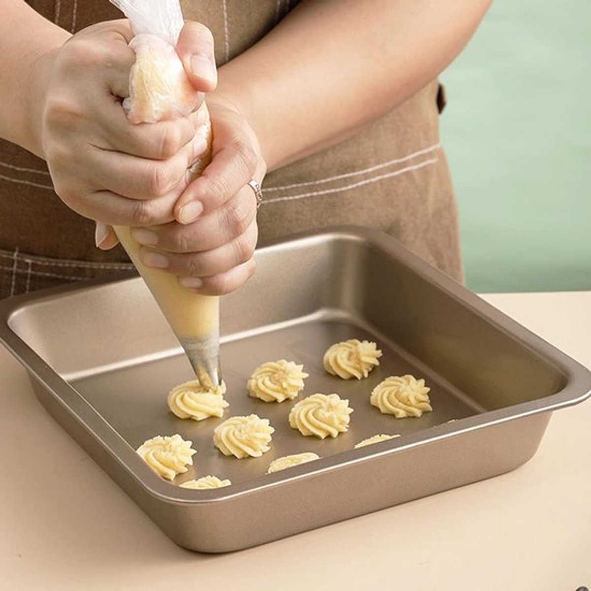 100 stuks - Spuitzakken – 12 inch anti-barst spuitzakken - taartdecoratie zakken - voor het decoreren van taarten, glazuur en koekjes (16*29CM)