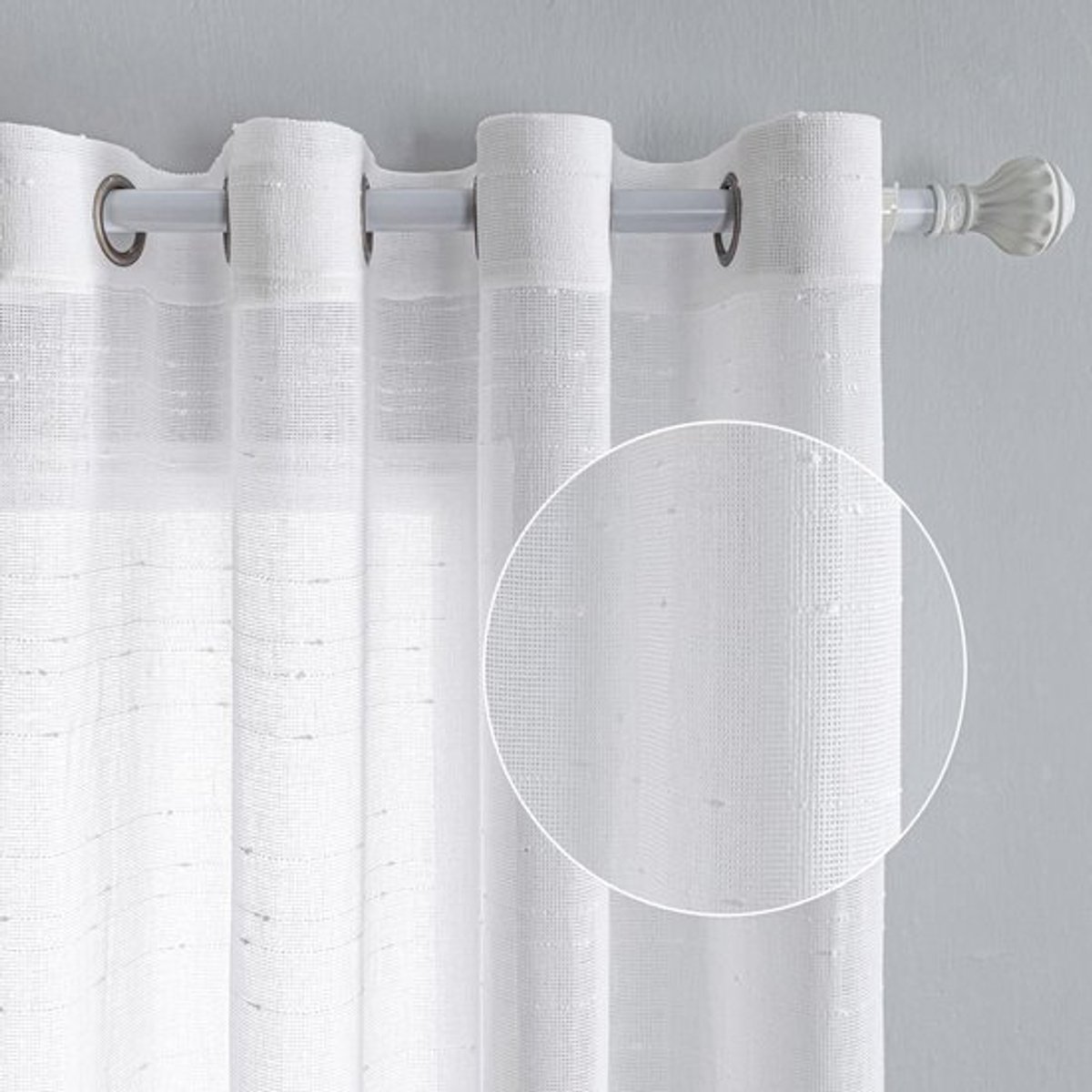 Gordijnen Set van 2 - Witte Gordijnen met Ogen - Transparant Decoratief - 245 x 140 cm - Verduisterend - Modern Ontwerp - Hoogwaardig Garen - Raamdecoratie