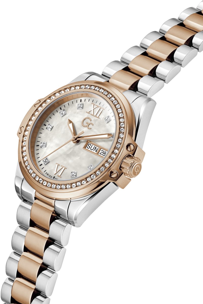 Gc Gc Bolt Lady Mid Size Metal Analoog Quartzhorloge Zilverkleurig En Roségoudkleurig Kast Gemaakt Van 100% Roestvrij Staal En Een Armband Van 100% Roestvrij Staal 34 Z53001L1, Z53002L6