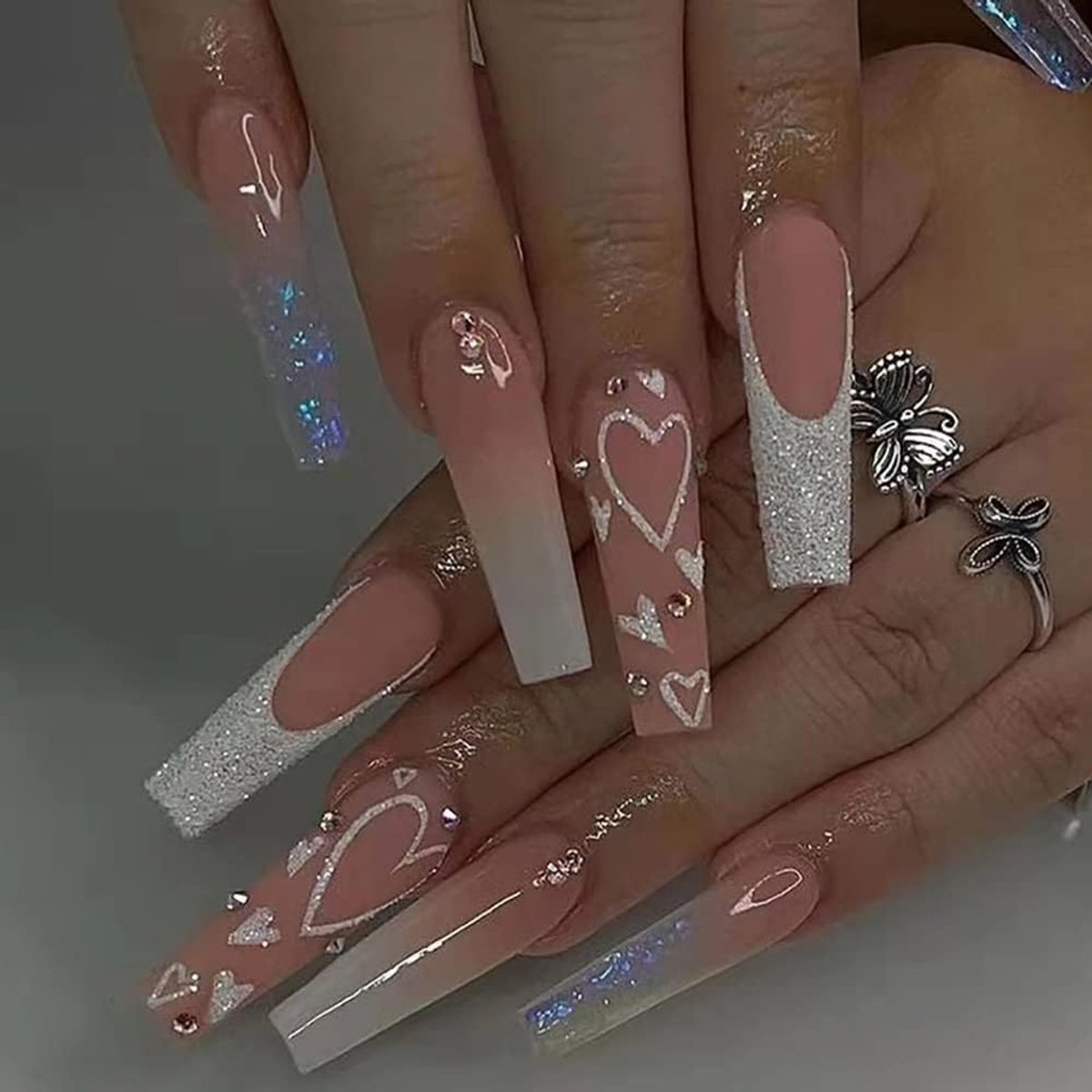 24 stuks kroonlippen lange doodskist glanzend hart Franse acryl kunstnagels press on ballet valse nagels voor vrouwen meisjes (D)