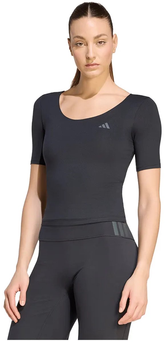 Adidas All Me Essentials T-shirt Met Korte Mouwen Vrouw Zwart