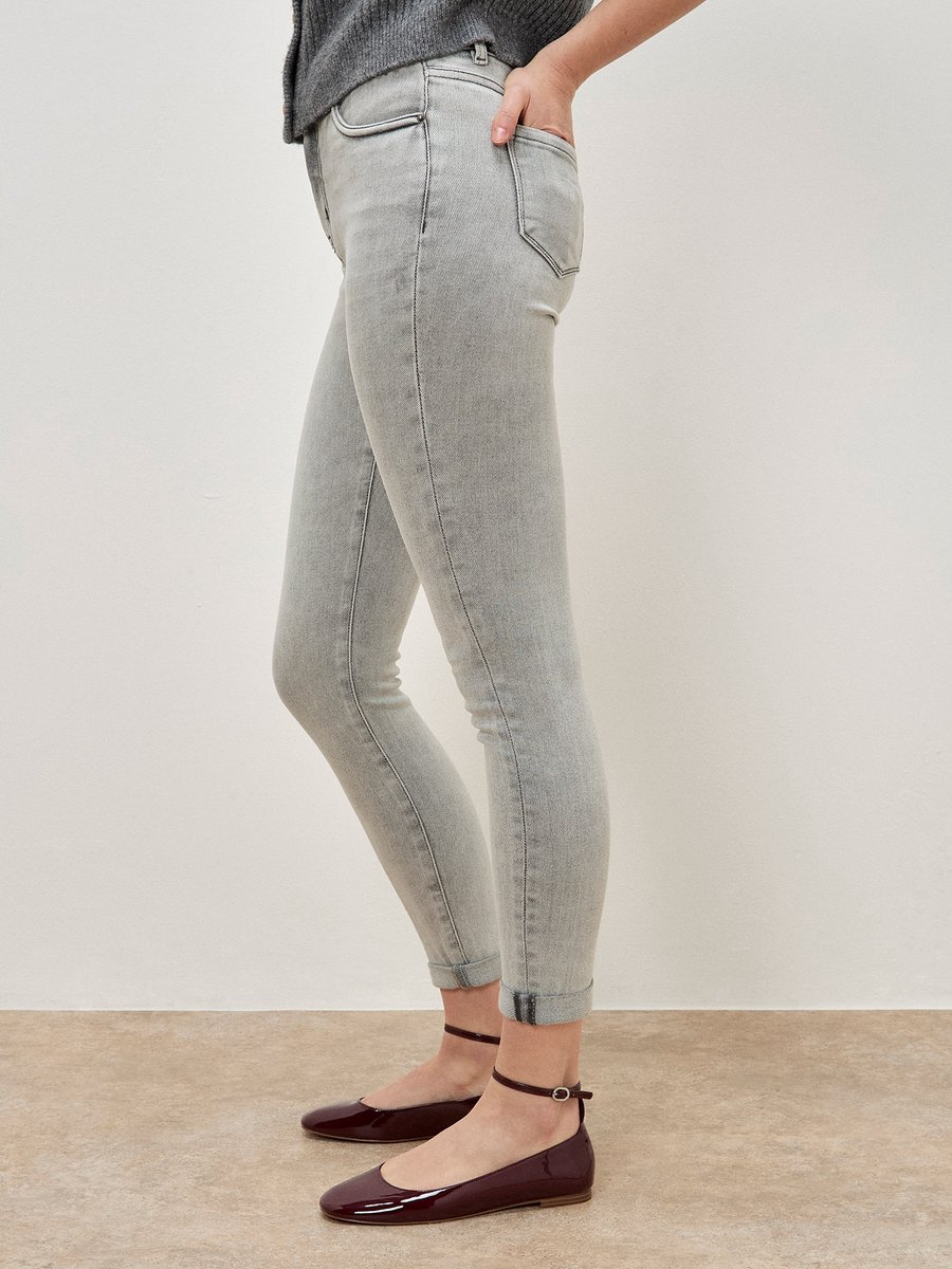Sienna Skinny Fit Light Wash Jeans