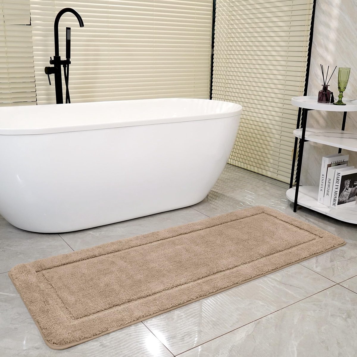 Badmat hoogpolig 60x150 cm - microvezel - antislip - comfortabel en zacht - ShopVlot