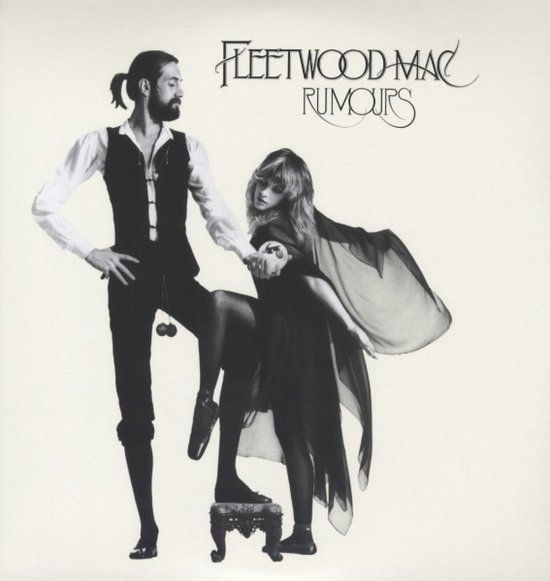 Mannen met paardenstaart en vrouwen met sluier, "FLEETWOOD MAC RUMOURS" tekst.