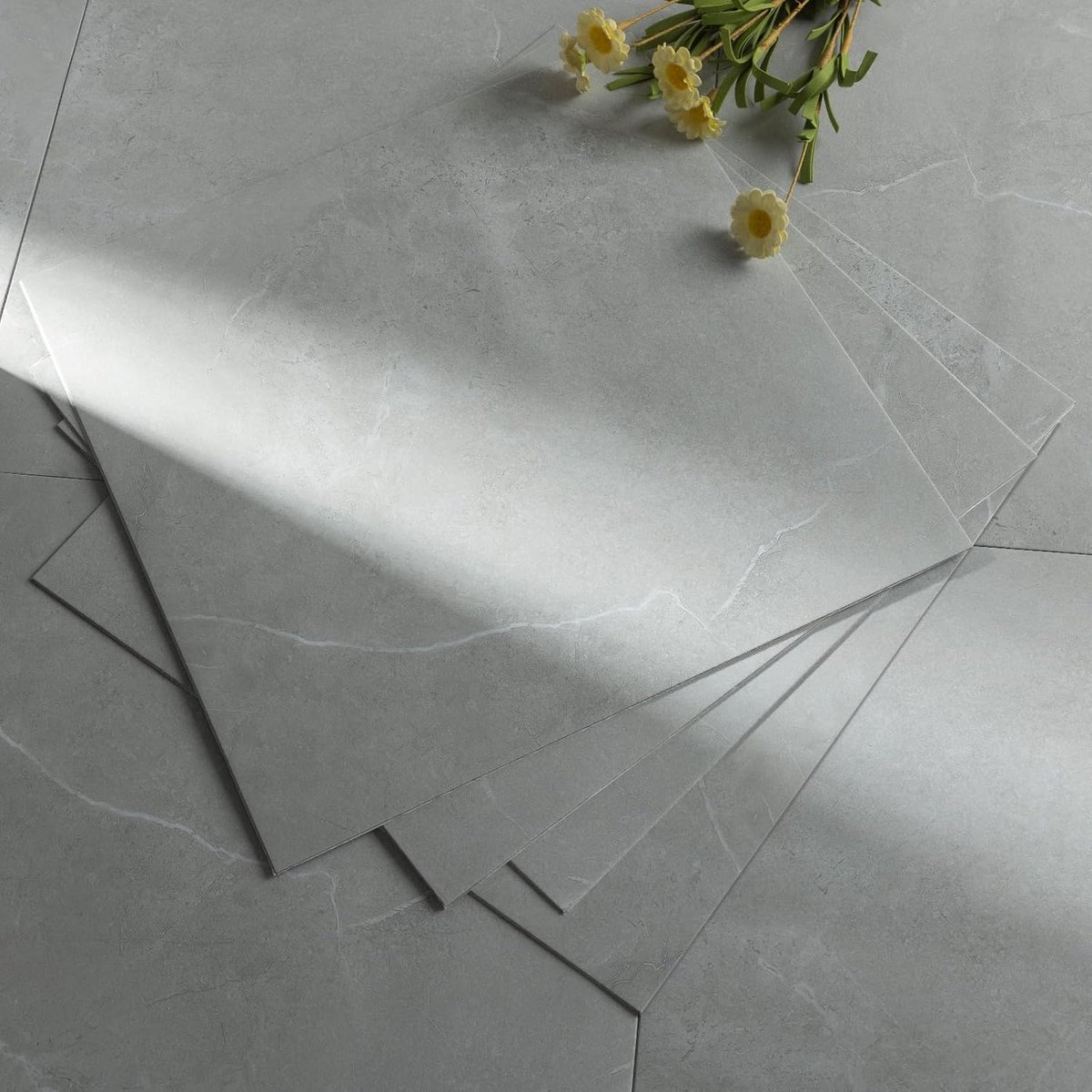 Vinylvloer, zelfklevend, pvc-vloerbedekking, 30 x 30 cm, 20 stuks, extra slijtvast, waterdicht, grijs marmereffect voor keuken, badkamer, slaapkamer