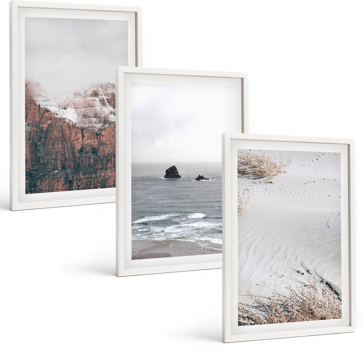 Wallfluent 3-Delige Schilderij Set - Bergen, Wolken, Zee En Zand In Natuurlijke Tinten. - 40 x 60 - Muurdecoratie - Schilderijen Set - Woonkamer - Interieur Decoratie