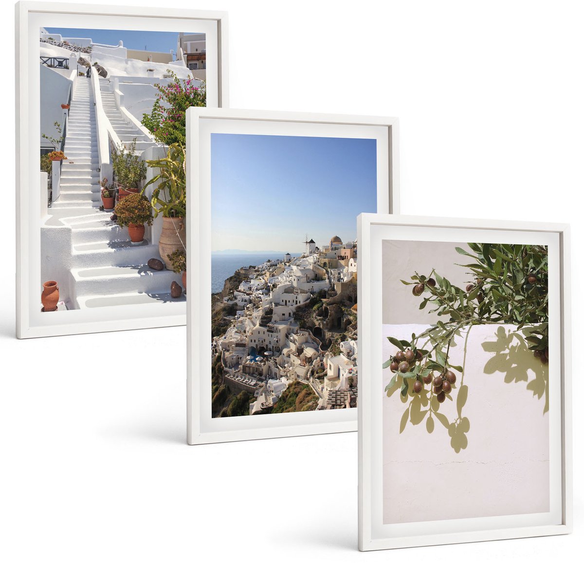 Wallfluent 3-Delige Schilderij Set - Witte Trappen Op Santorini Met Uitzicht Over De Stad - 40 x 60 - Muurdecoratie - Schilderijen Set - Woonkamer - Woonkamer Decoratie