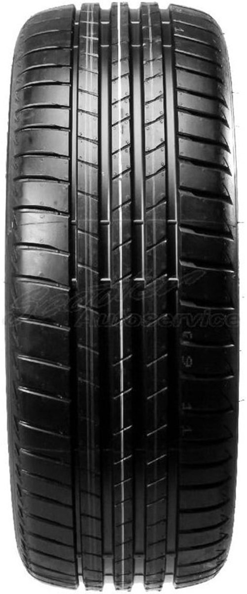 Zomerband 255/45R19 104Y XL - Hoogwaardige Grip en Prestaties
