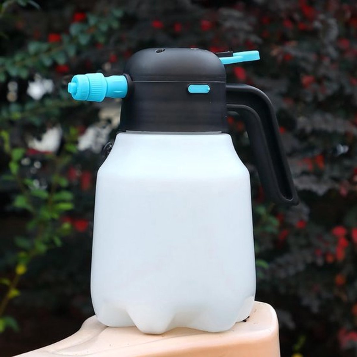 Draadloze 1.8L Schuimsproeier voor Auto en Tuin, Elektrische Schuimspuit met 2000mAh Accu, Ideaal voor Grondige Auto- en Tuinreiniging