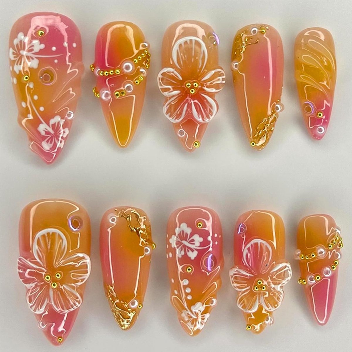 SnelShoppen - 24 Stuks Lente Hibiscus Nagelstickers, Amandelvormige Kunstnagels met 3D Gouden Parels en Kristalontwerp, Bloemen, Roze Geel Verloop - P