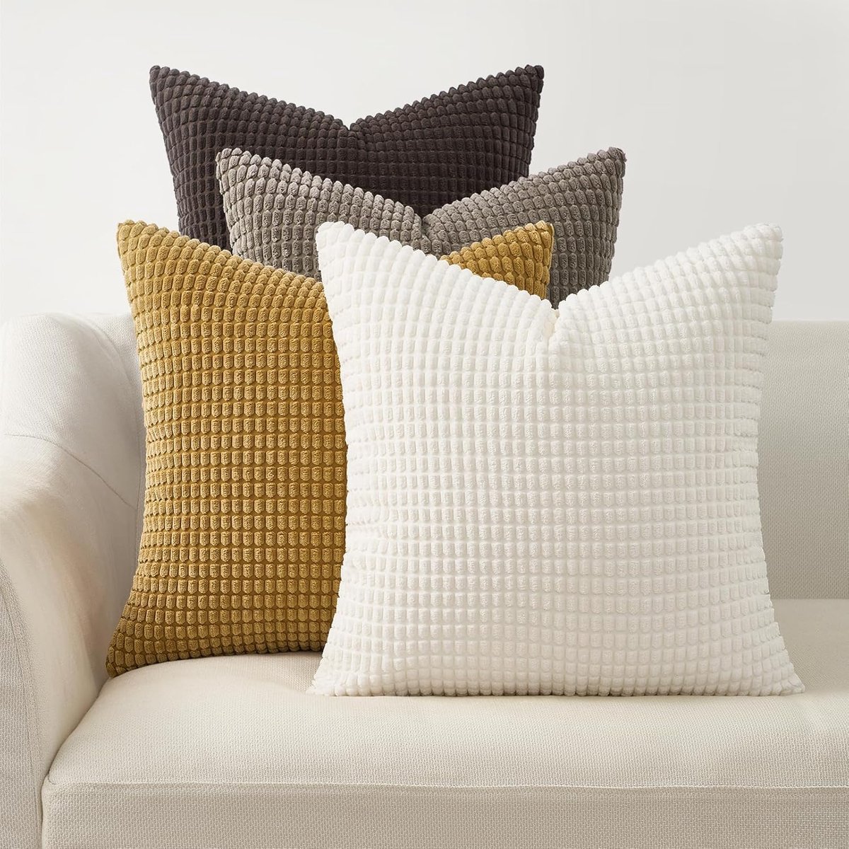 SnelShoppen - Set van 4 Corduroy Kussenhoezen 45x45 cm Bruin Beige - Decoratieve Kussens voor Sofa, Slaapkamer, Woonkamer en Kinderen - Fluffy Gradien
