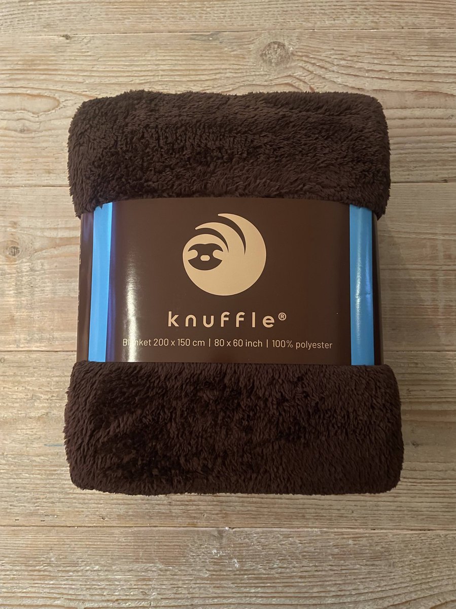 Knuffle Fleece Deken® | Superzachte warme plaid voor herfst & winter | Extra groot: 200x150 cm | Knus & stijlvol voor op de bank of in bed | Premium kwaliteit | Duurzaam geproduceerd in Portugal | In 3 kleuren verkrijgbaar, dit is Chocolade Bruin
