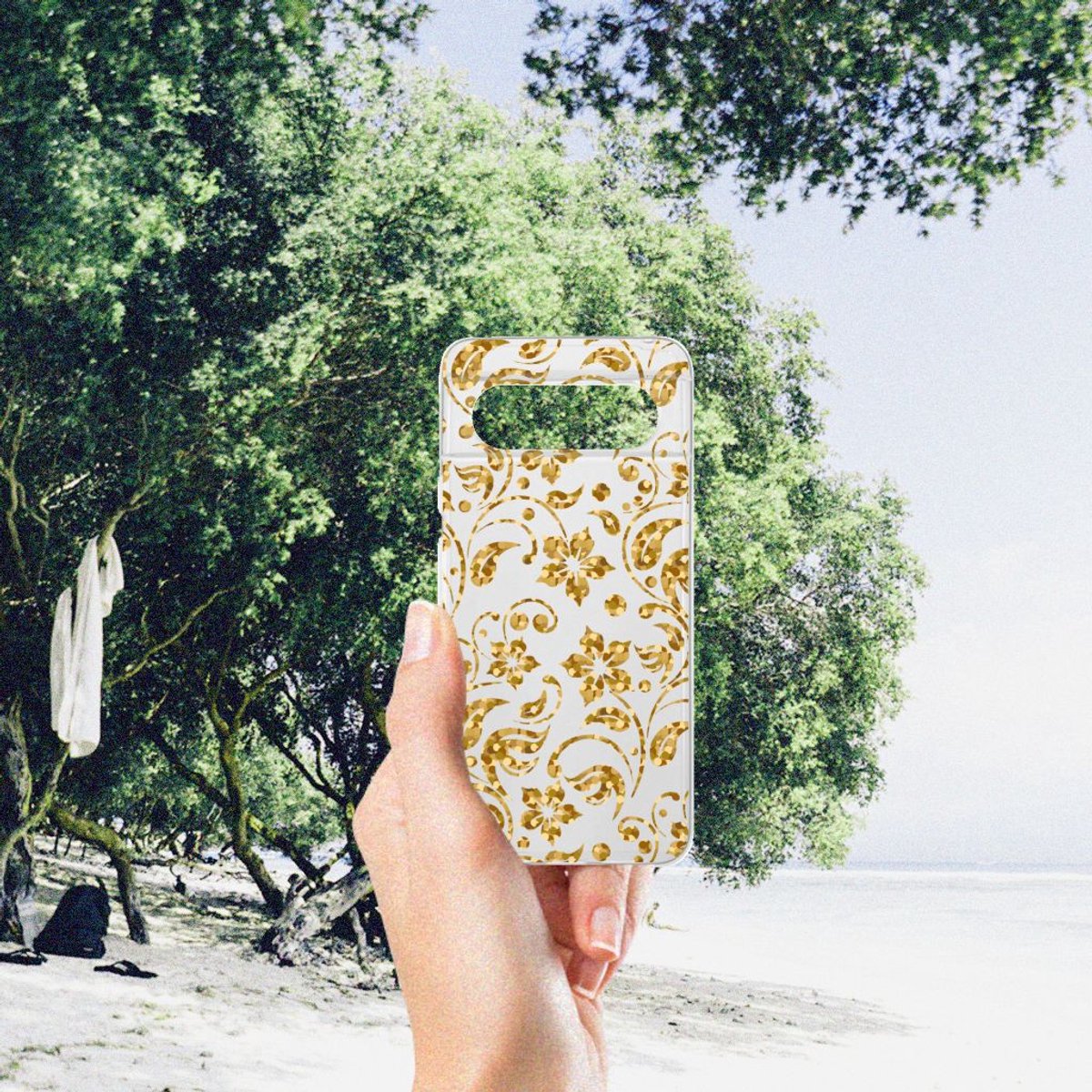 Google Pixel 8 TPU Case Gouden Bloemen