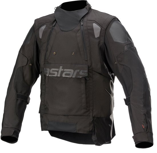 Zwarte Alpinestars motorjas met ritsen op de borst, reflecterende accenten en 'Astars' logo.