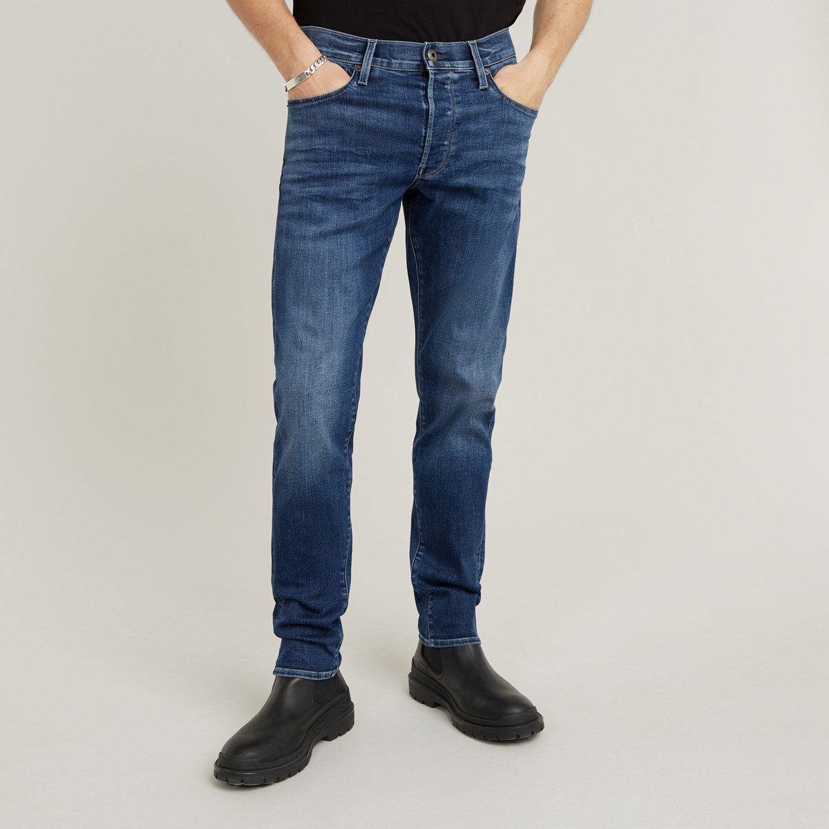 G-STAR 3301 straight tapered fit jeans worn in azure