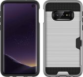 Samsung Galaxy S10e Hoesje - Mobigear - Brushed Card Serie - Hard Kunststof Backcover - Zilver - Hoesje Geschikt Voor Samsung Galaxy S10e