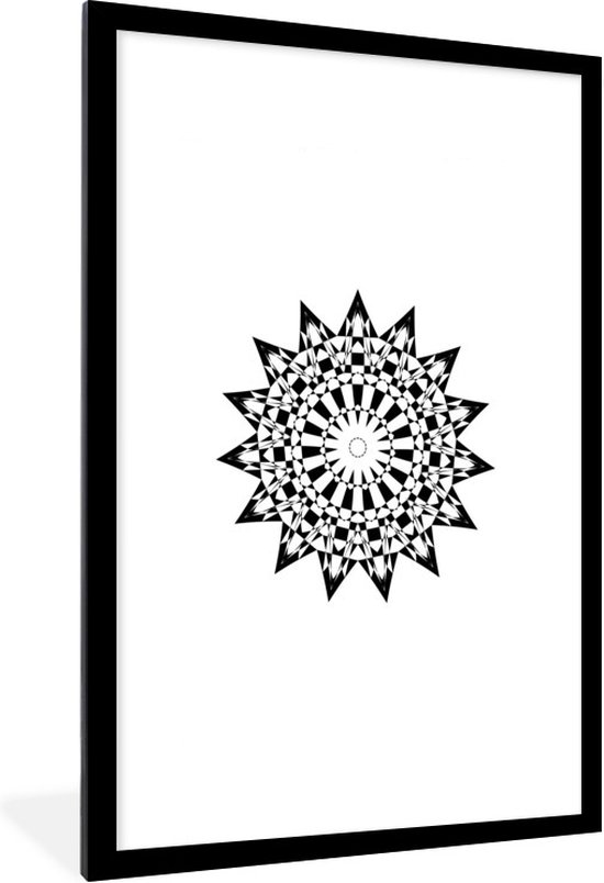Illustratie van een zwart-witte mandala in de vorm van een ster 60x90