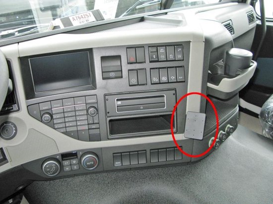 Brodit ProClip Volvo FM Série Bj. 14-20