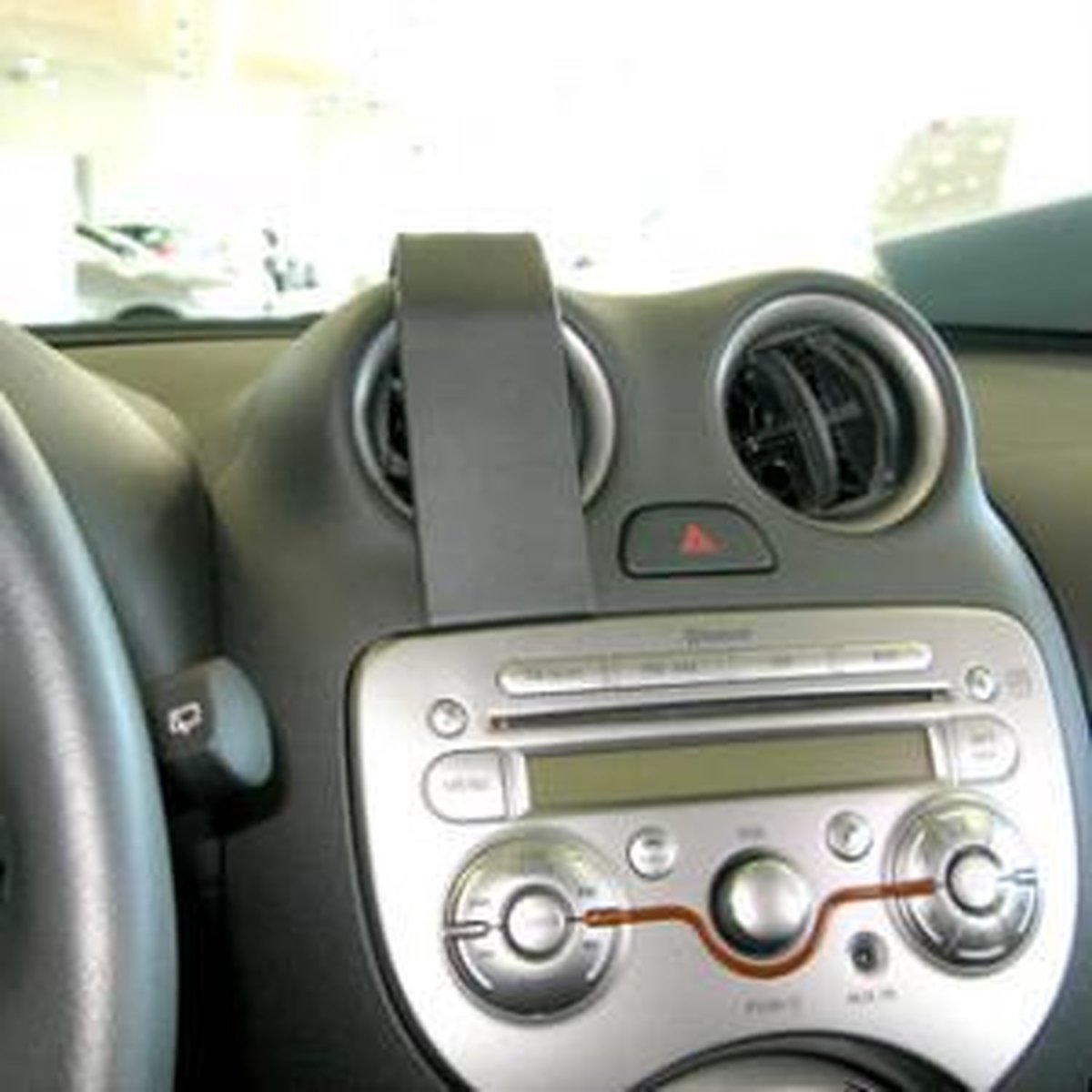Brodit ProClip houder geschikt voor Nissan Micra 2011-2014 Center mount